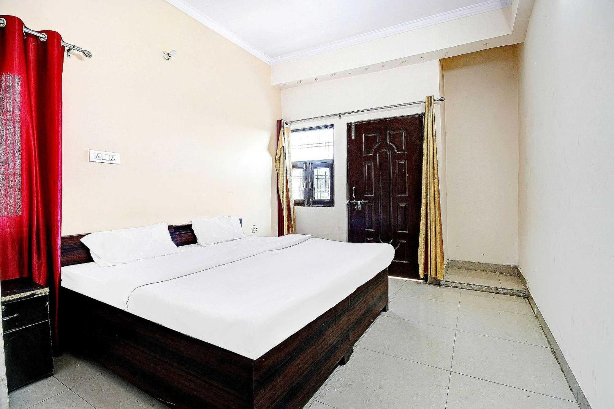 Hotel O Jr Hotel 勒克瑙 外观 照片