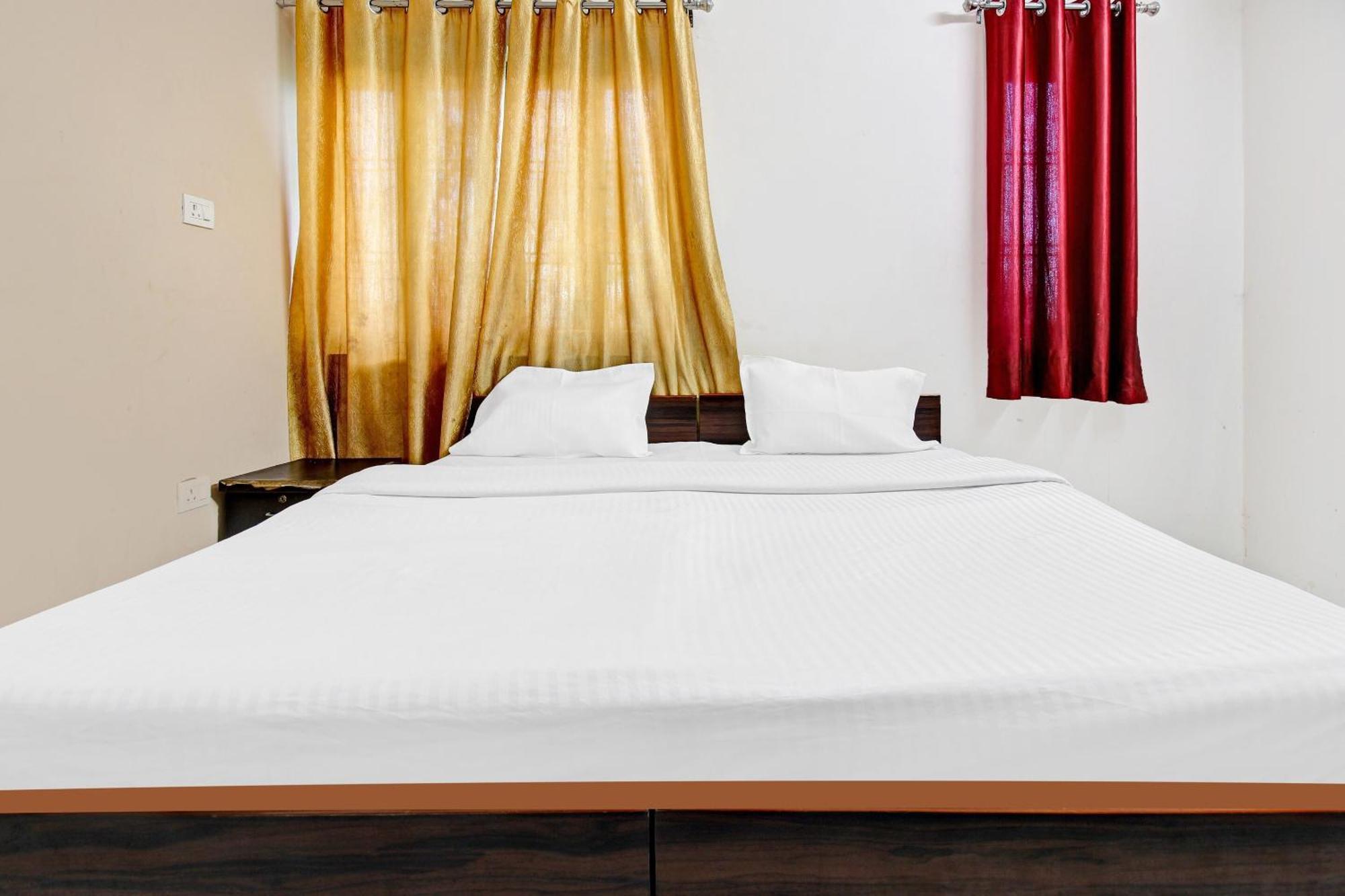 Hotel O Jr Hotel 勒克瑙 外观 照片